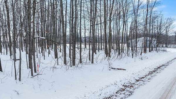 1.6 Acres of Residential Land for Sale in Marshfield, Wisconsin