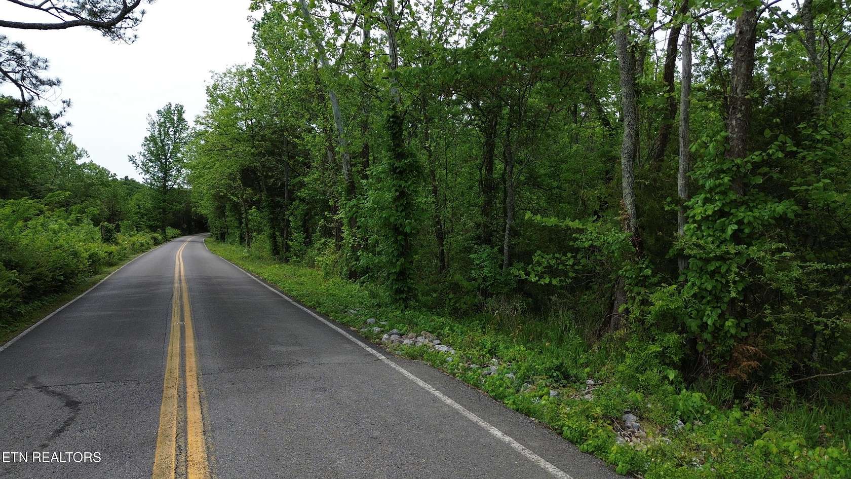 5 Acres of Residential Land for Sale in Charleston, Tennessee