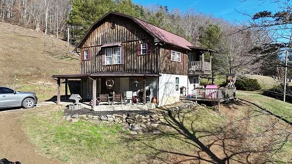 15.3 Acres of Land with Home for Sale in Vest, Kentucky