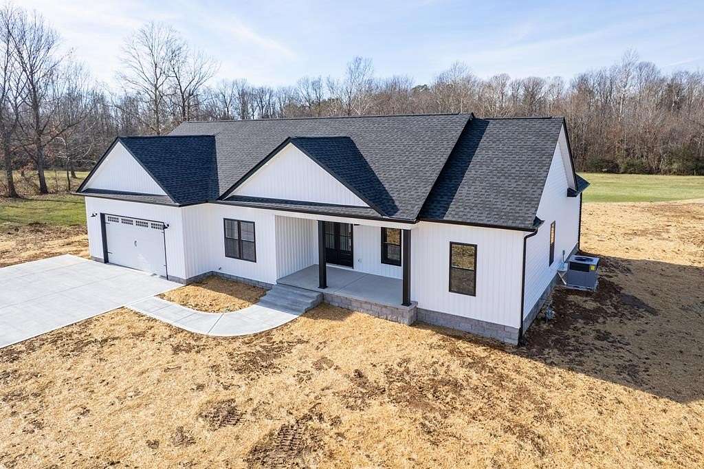 2 Acres of Residential Land with Home for Sale in Madisonville, Kentucky