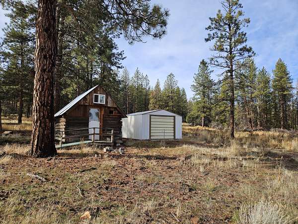 4.7 Acres of Residential Land for Sale in Bonanza, Oregon