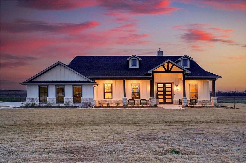 10 Acres of Land with Home for Sale in Blum, Texas