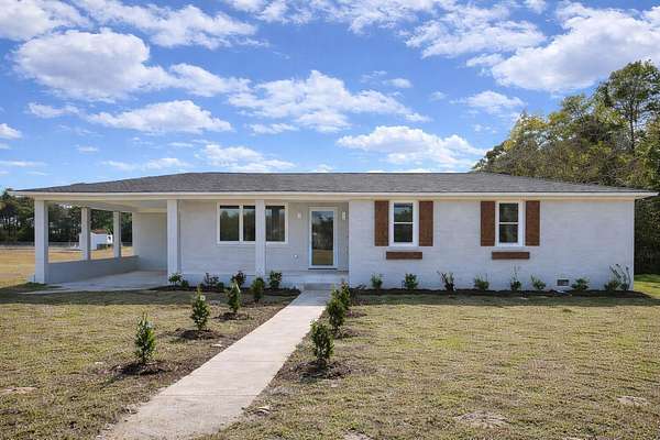 1.8 Acres of Residential Land with Home for Sale in Manning, South Carolina