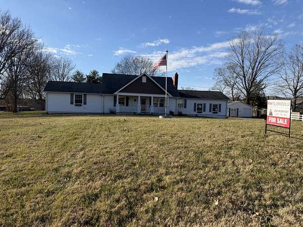 2.6 Acres of Residential Land with Home for Sale in Clarksville, Tennessee