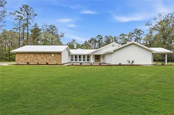 3.4 Acres of Residential Land with Home for Sale in Hammond, Louisiana