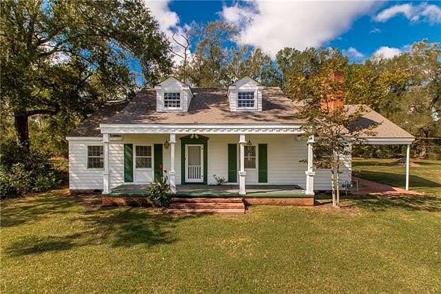 1.52 Acres of Land with Home for Sale in Hammond, Louisiana