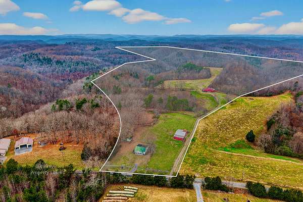 223 Acres of Land for Sale in Liberty, Tennessee