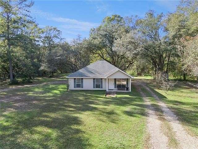 3 Acres of Residential Land with Home for Sale in Covington, Louisiana