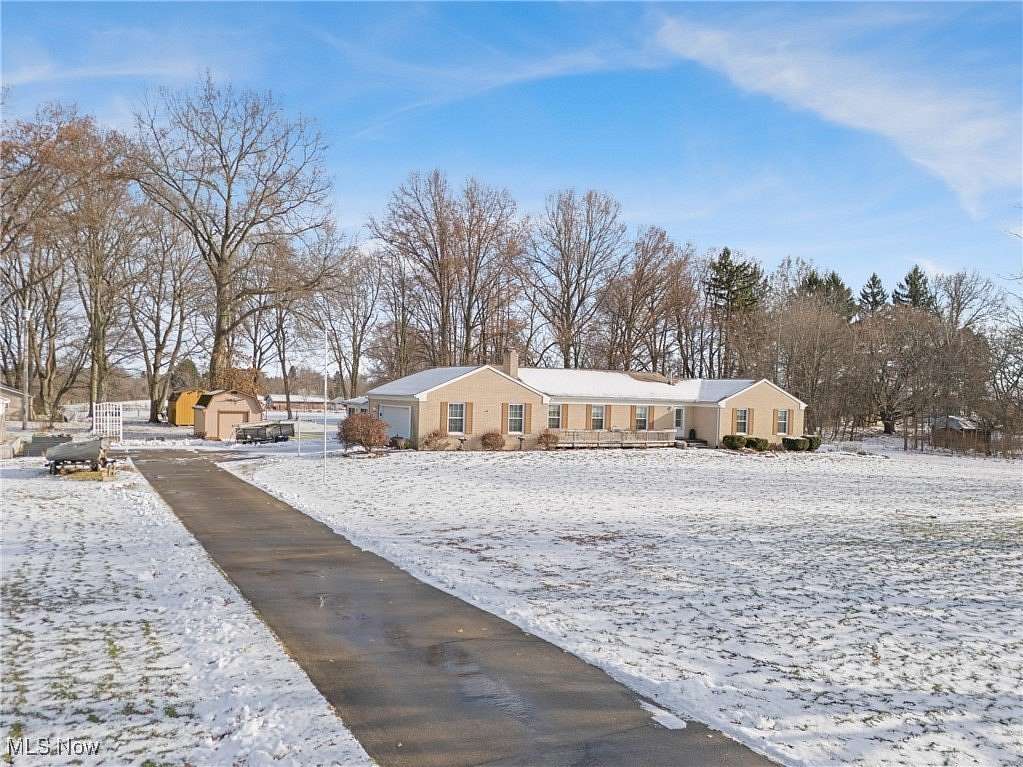 1.63 Acres of Residential Land with Home for Sale in Salem, Ohio