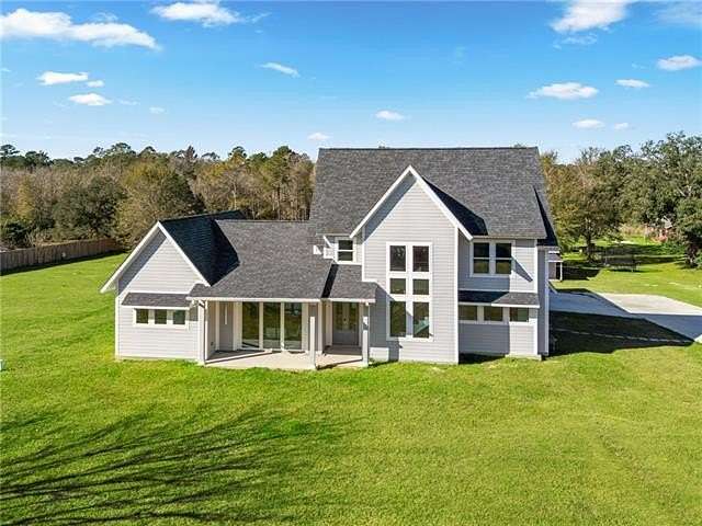 4.83 Acres of Residential Land with Home for Sale in Covington, Louisiana