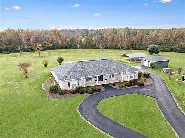 9.59 Acres of Residential Land with Home for Sale in Franklinton, Louisiana