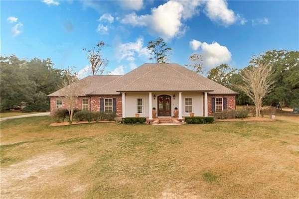 3.65 Acres of Land with Home for Sale in Springfield, Louisiana