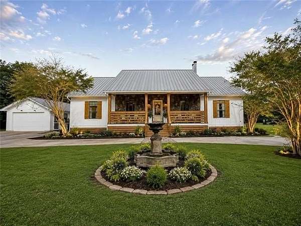 17.5 Acres of Land with Home for Sale in Covington, Louisiana