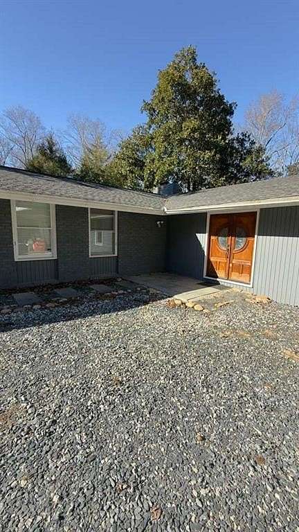 2.17 Acres of Residential Land with Home for Lease in Atlanta, Georgia