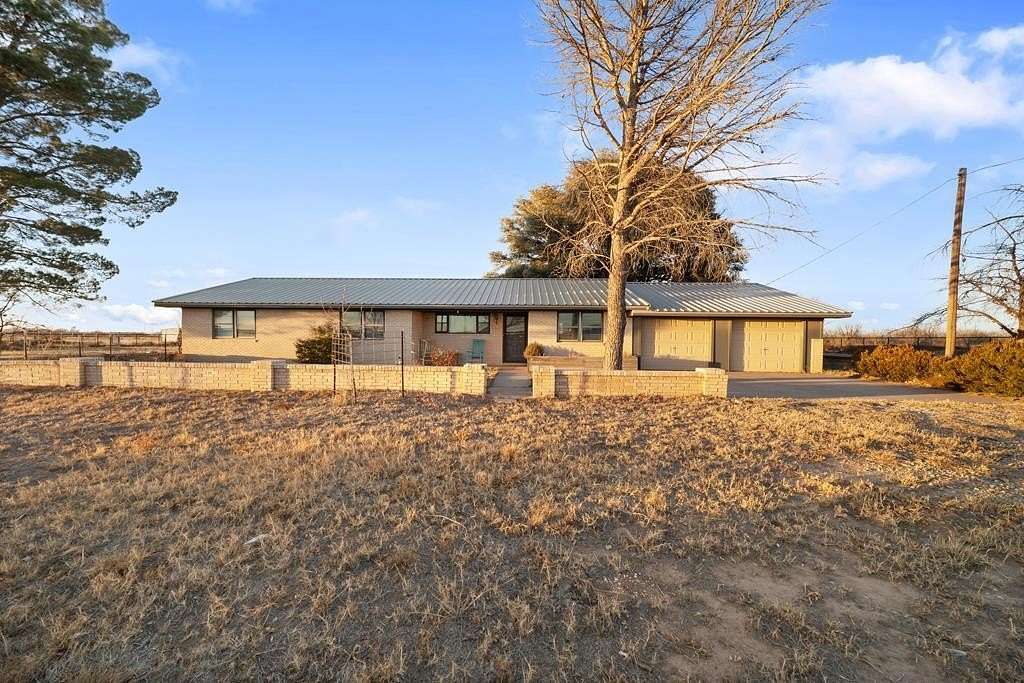 16 Acres of Land with Home for Sale in Big Spring, Texas