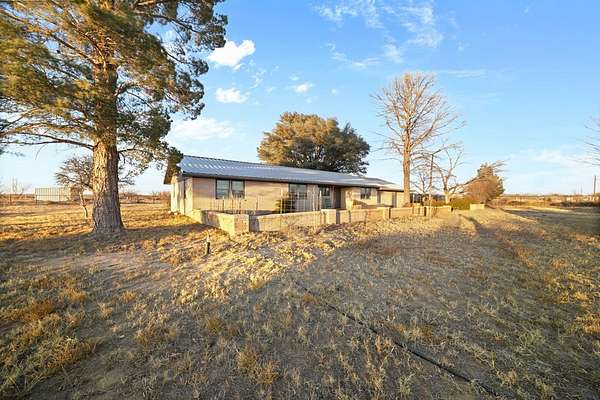 16 Acres of Land with Home for Sale in Big Spring, Texas