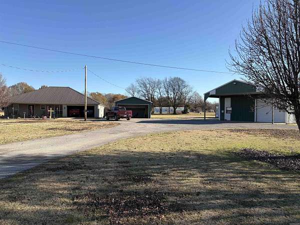 6.8 Acres of Residential Land with Home for Sale in Wynne, Arkansas