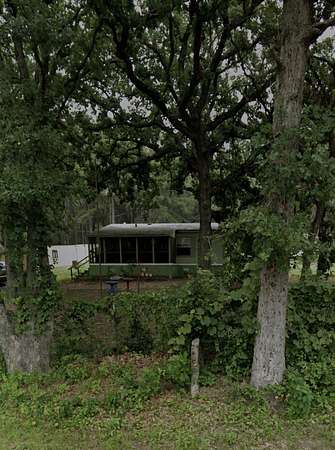 8.69 Acres of Land with Home for Sale in LaRue, Texas