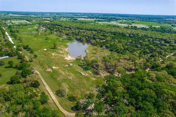 22 Acres of Recreational Land for Sale in Collinsville, Texas