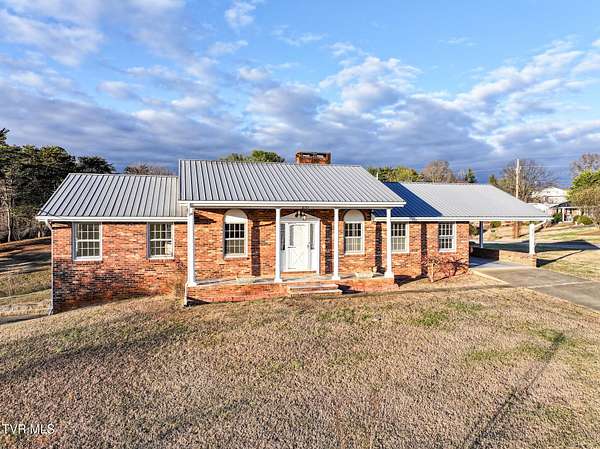 1.53 Acres of Residential Land with Home for Sale in Greeneville, Tennessee