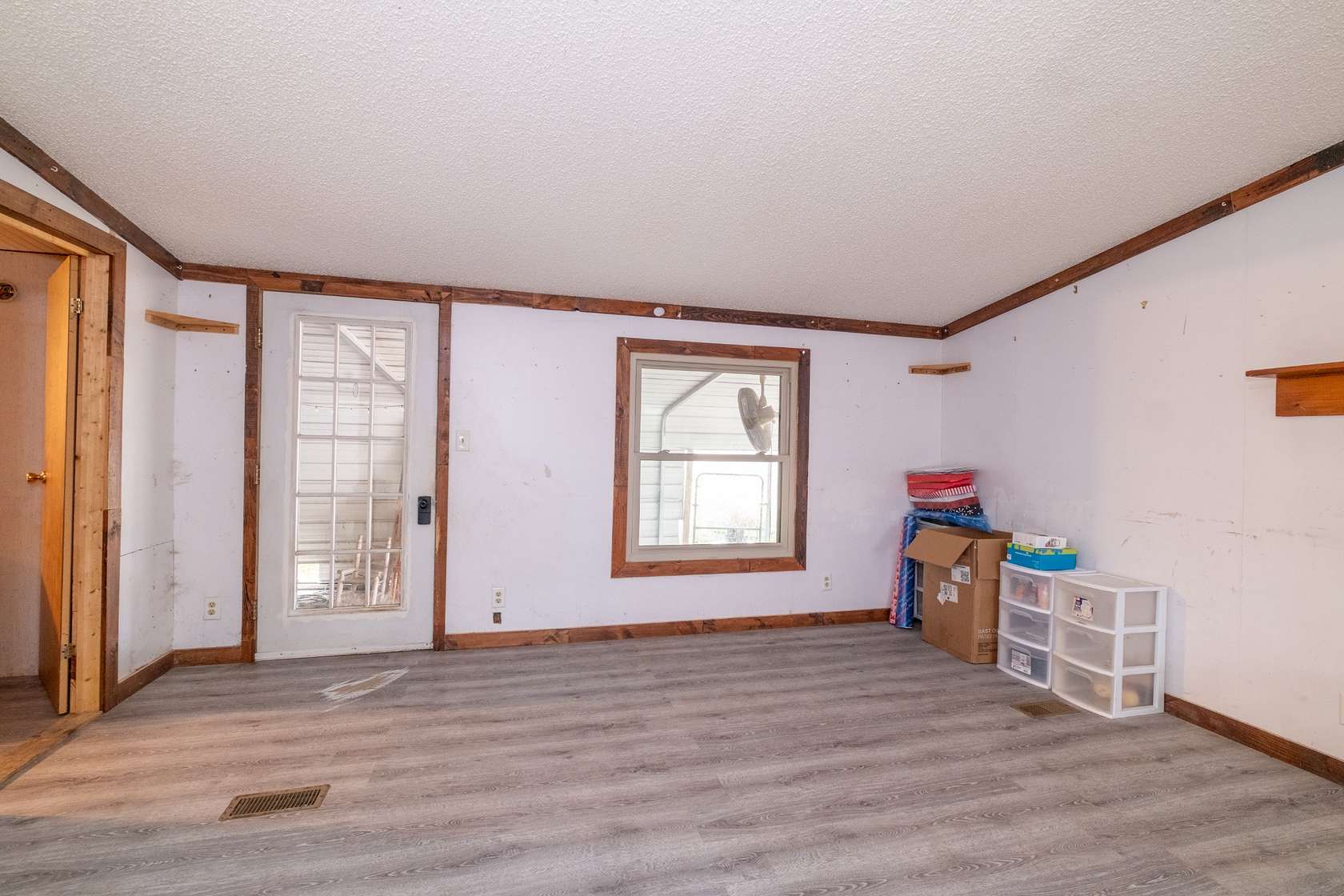 2.33 Acres of Residential Land with Home for Sale in Estill Springs, Tennessee