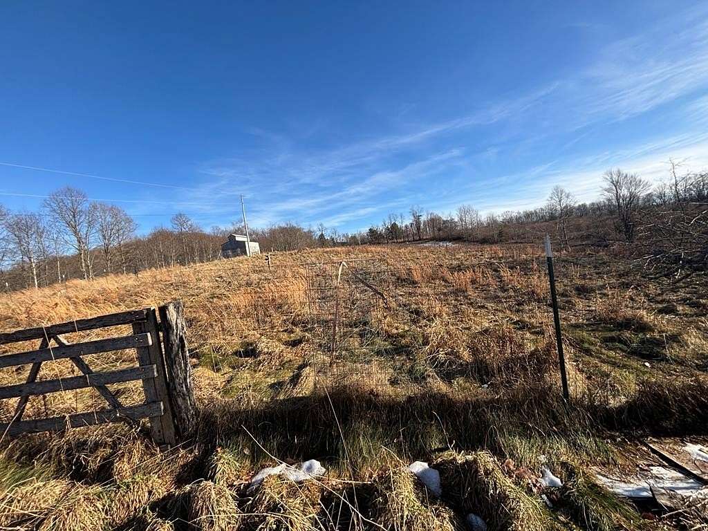 7.5 Acres of Land for Sale in Rainelle, West Virginia