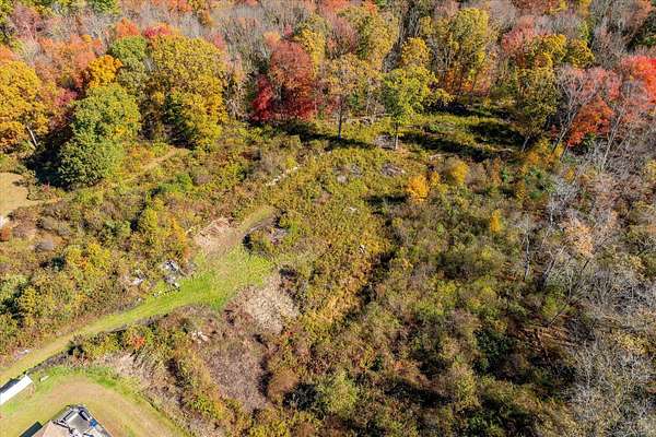 6 Acres of Residential Land for Sale in Thompson, Connecticut