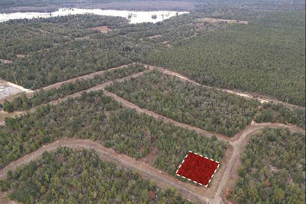 0.32 Acres of Residential Land for Sale in Chipley, Florida