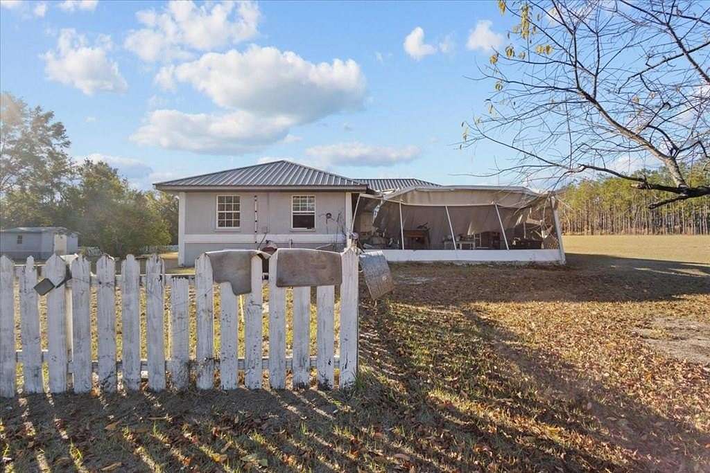 10 Acres of Land with Home for Sale in Live Oak, Florida