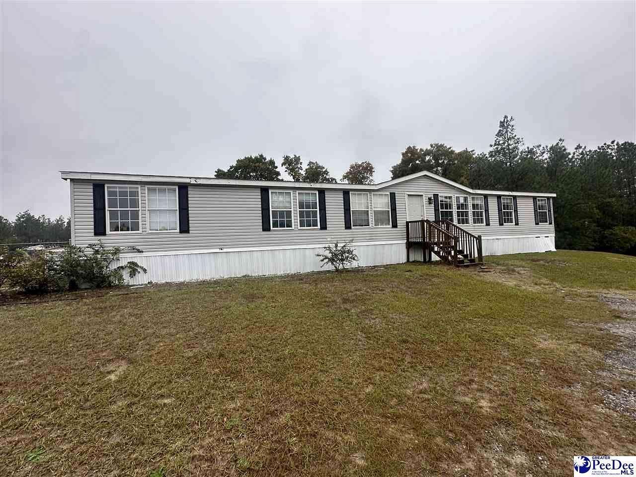 1.58 Acres of Residential Land with Home for Sale in Hartsville, South Carolina