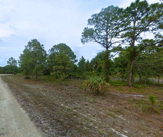 0.25 Acres of Residential Land for Sale in Lehigh Acres, Florida