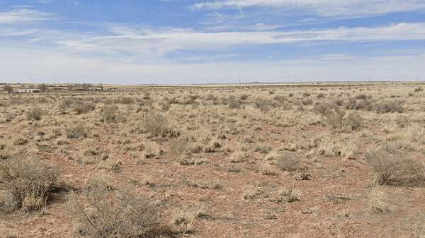 2.5 Acres of Residential Land for Sale in Sun Valley, Arizona