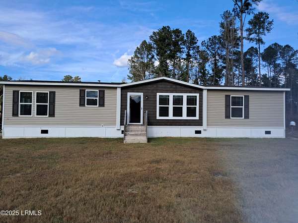 16.7 Acres of Land with Home for Sale in Ruffin, South Carolina