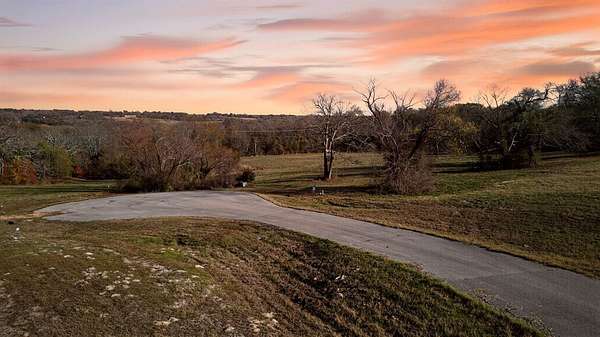 2.84 Acres of Residential Land for Sale in Athens, Texas