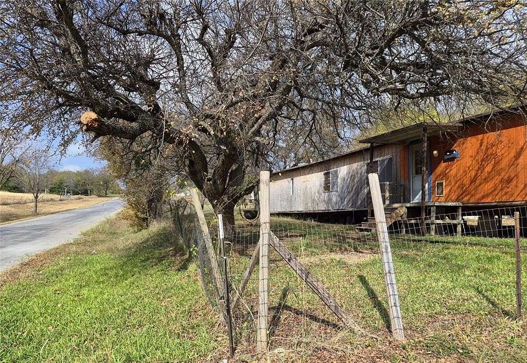 3 Acres of Residential Land for Sale in Palmer, Texas