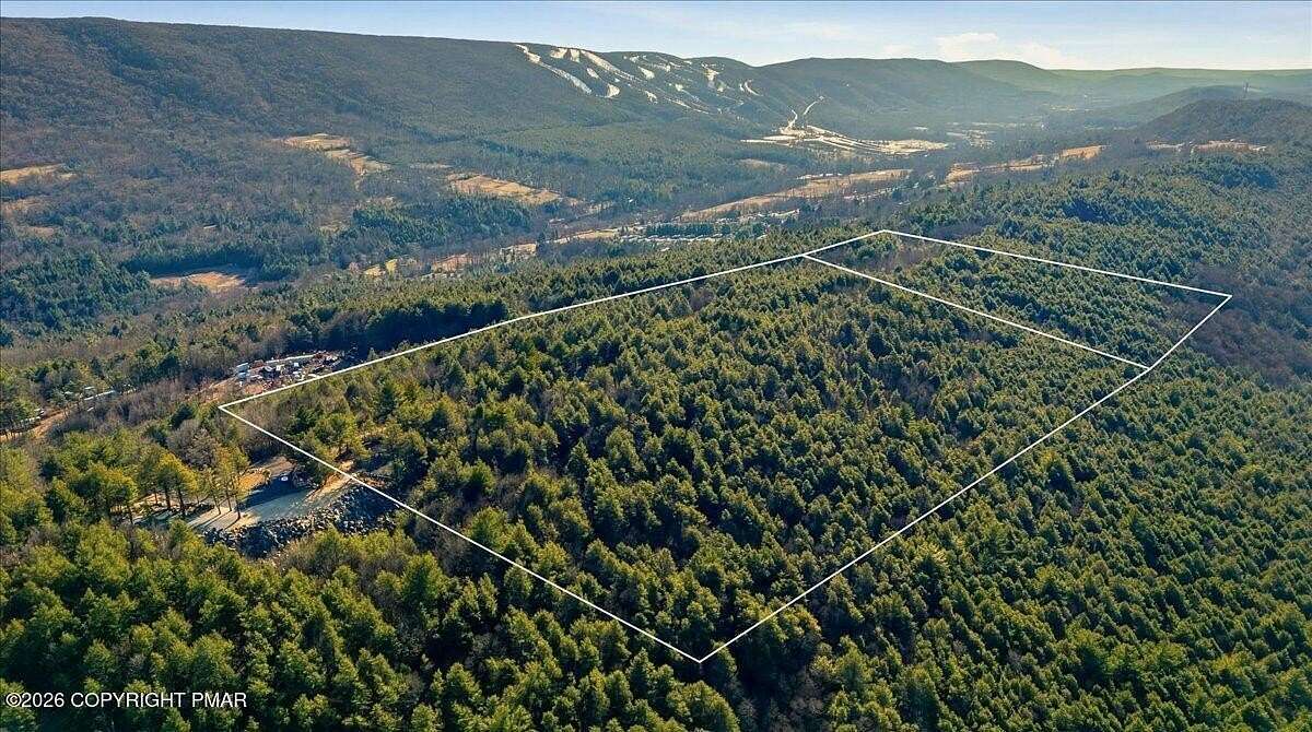 16.7 Acres of Recreational & Residential Land for Sale in Kunkletown, Pennsylvania