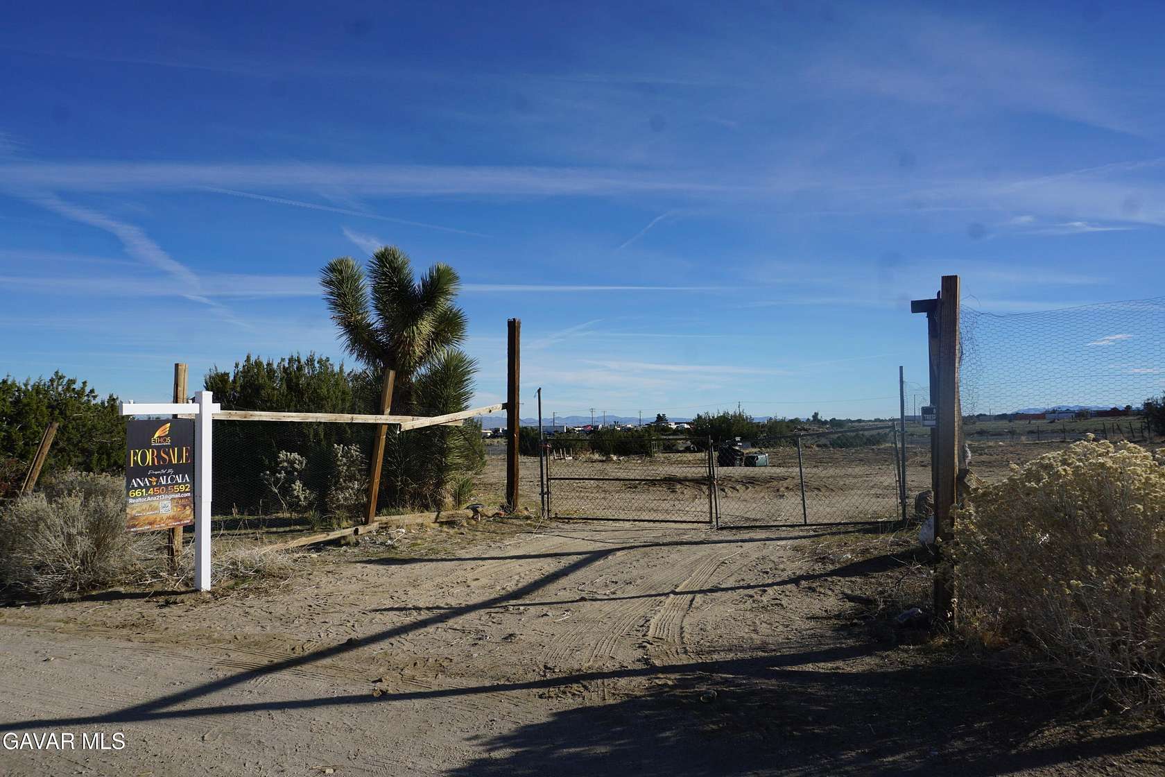 2.5 Acres of Residential Land for Sale in Piñon Hills, California