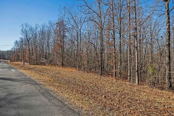 4 Acres of Residential Land for Sale in Monterey, Tennessee