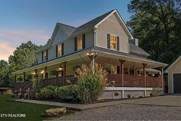 8 Acres of Land with Home for Sale in Seymour, Tennessee