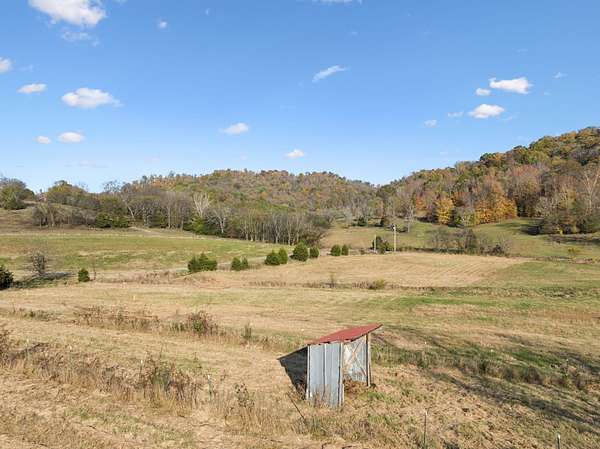 11 Acres of Land for Sale in Carthage, Tennessee