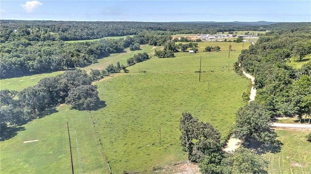 14.8 Acres of Land for Sale in Bentonville, Arkansas