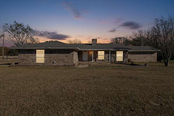 10 Acres of Land with Home for Sale in Mount Pleasant, Texas