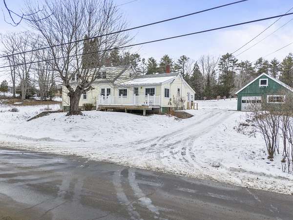 4.5 Acres of Residential Land with Home for Sale in Woolwich, Maine