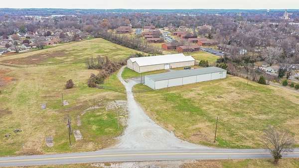 5.63 Acres of Improved Commercial Land for Sale in Hopkinsville, Kentucky