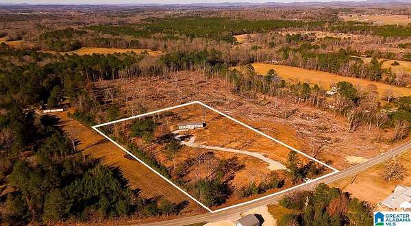 5 Acres of Residential Land with Home for Sale in Jacksonville, Alabama
