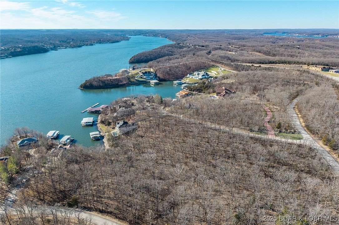 1 Acre of Residential Land for Sale in Sunrise Beach, Missouri
