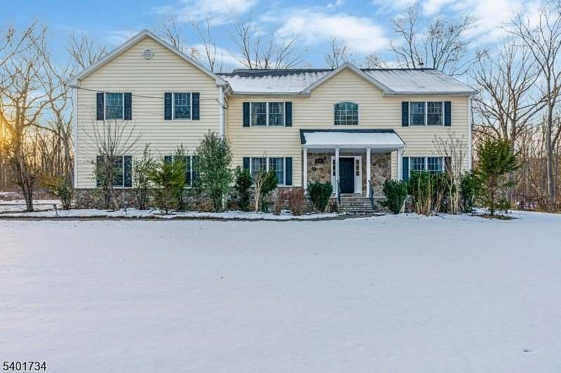 2.76 Acres of Residential Land with Home for Sale in Long Hill Township, New Jersey