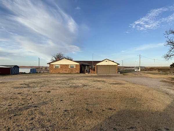 14.6 Acres of Land with Home for Sale in Fargo, Oklahoma