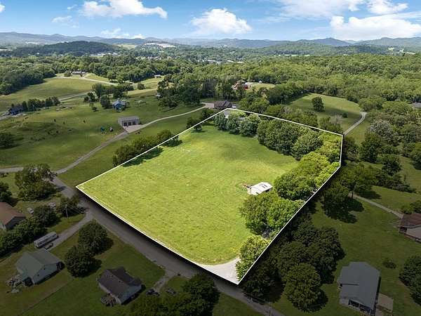 3.56 Acres of Residential Land for Sale in Gordonsville, Tennessee