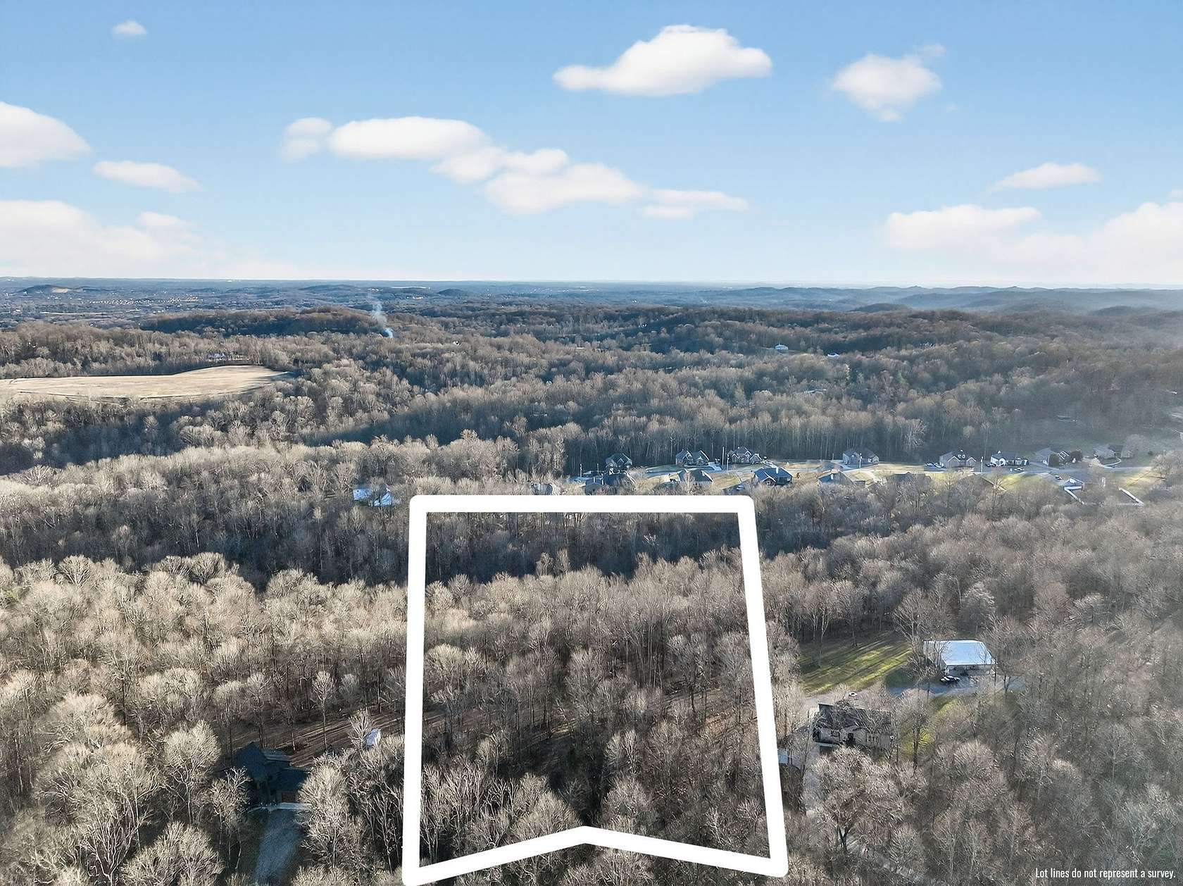 7.1 Acres of Residential Land for Sale in Cottontown, Tennessee